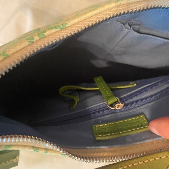 NWT Dooney & Bourke Monogram Hearts and Stars Adjustable Hobo Shoulder Bag - Picture 11 of 16